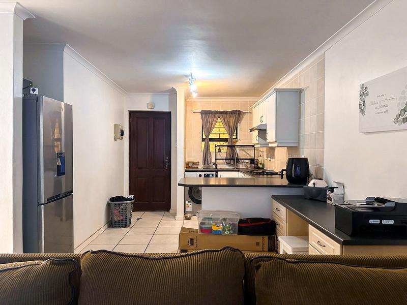 To Let 2 Bedroom Property for Rent in Gordons Bay Western Cape